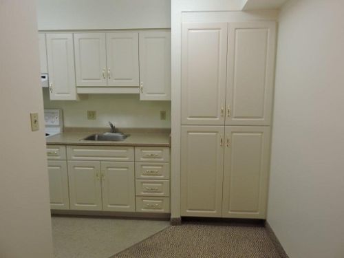 Ritz Manor Apartments