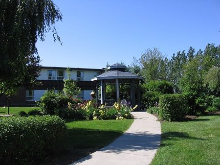 Ritz Manor Apartments